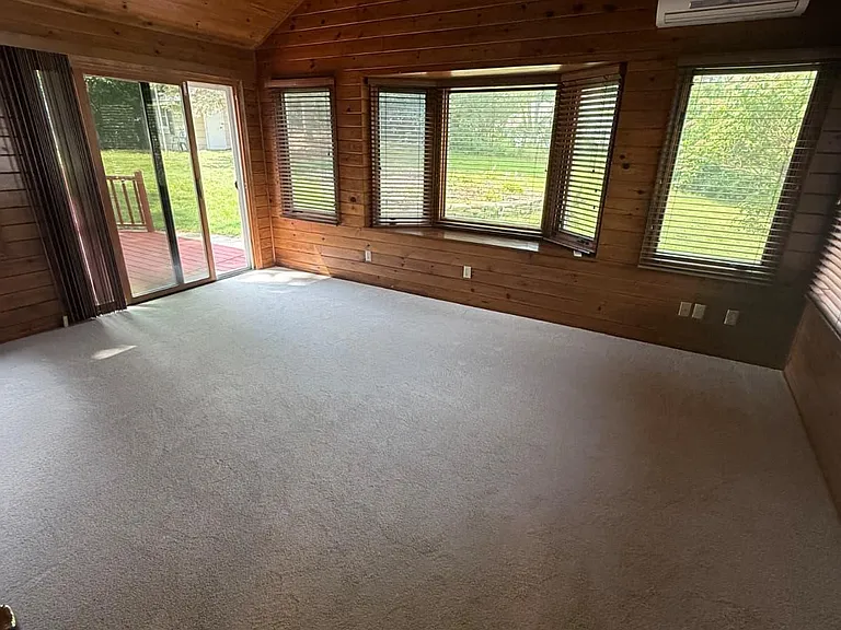 6208 Hillside Rd — Photo 10