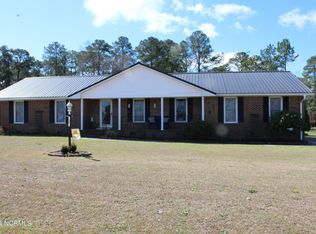 1051 Cruz St, Williamston, NC 27892