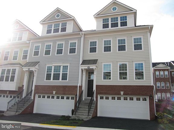 2nd image of 4364 High Oak Ln