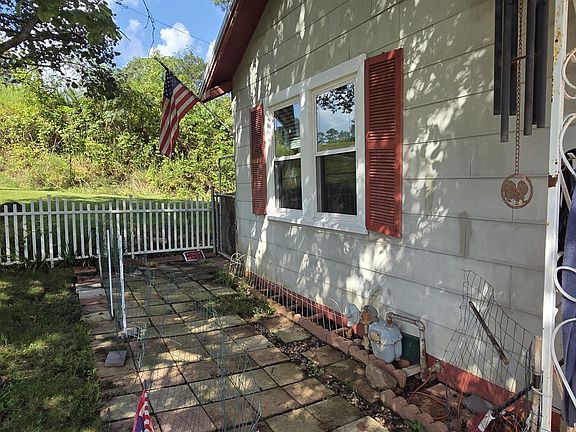 4th image of 1449 McClellan Rd