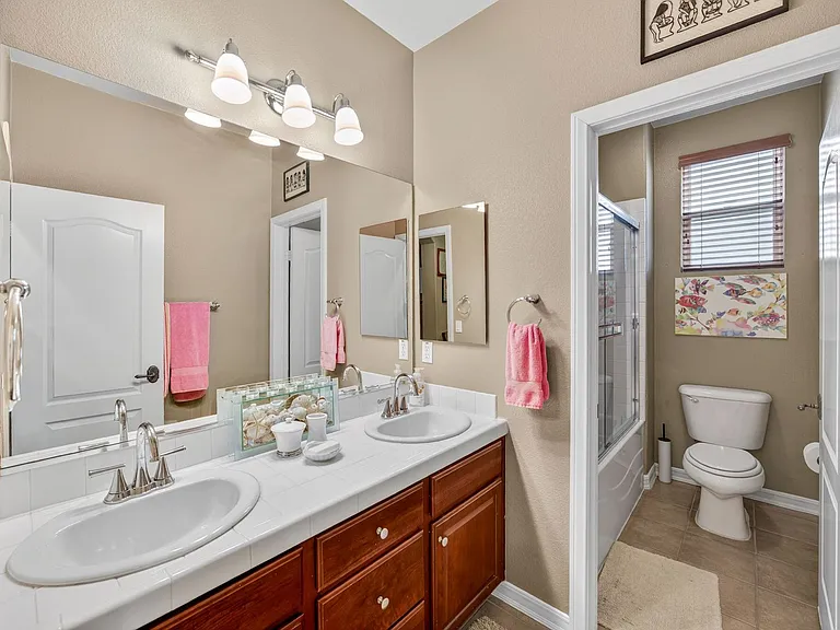 13720 Rosecroft Way — Photo 23