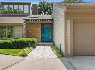 6130 Hodges Dr, Mission, KS 66205