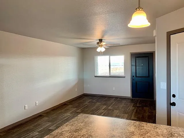 452 Constitution Blvd — Photo 5