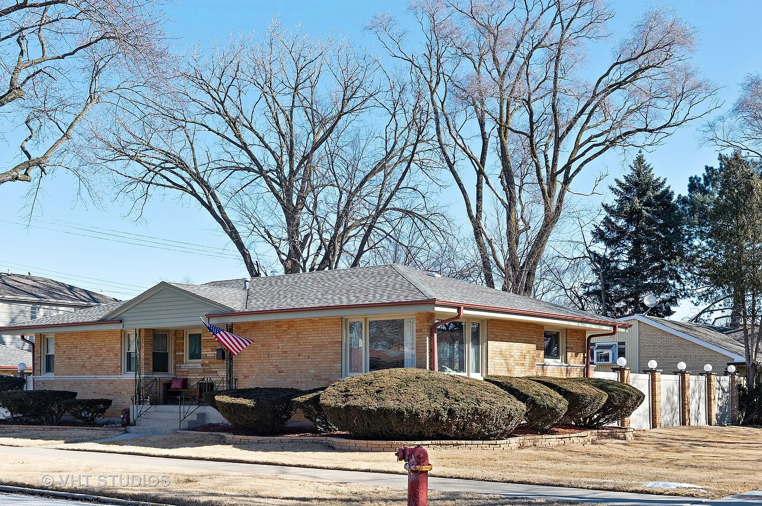 11857 S Maplewood Ave photo 1