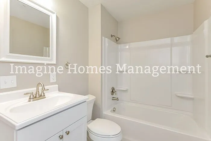 1525 Westwood Ave — Photo 10