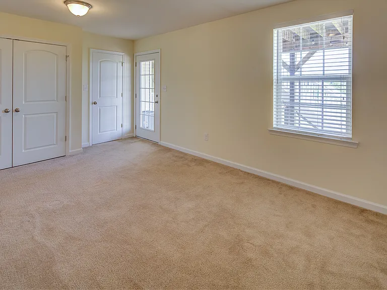 961 Lissicasey Loop — Photo 3