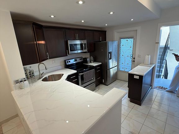 5th image of 450 Paradise Isle Blvd APT 201