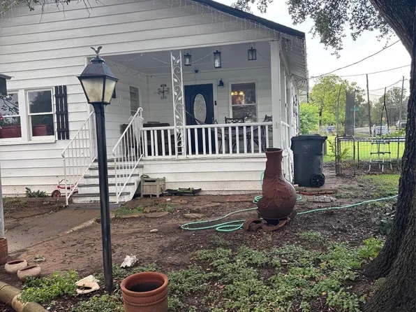 1528 McFerrin Ave, Waco, TX 76708