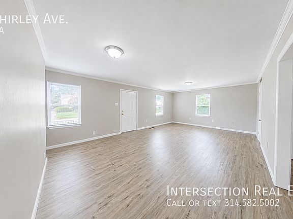 3rd image of 424 Shirley Ave