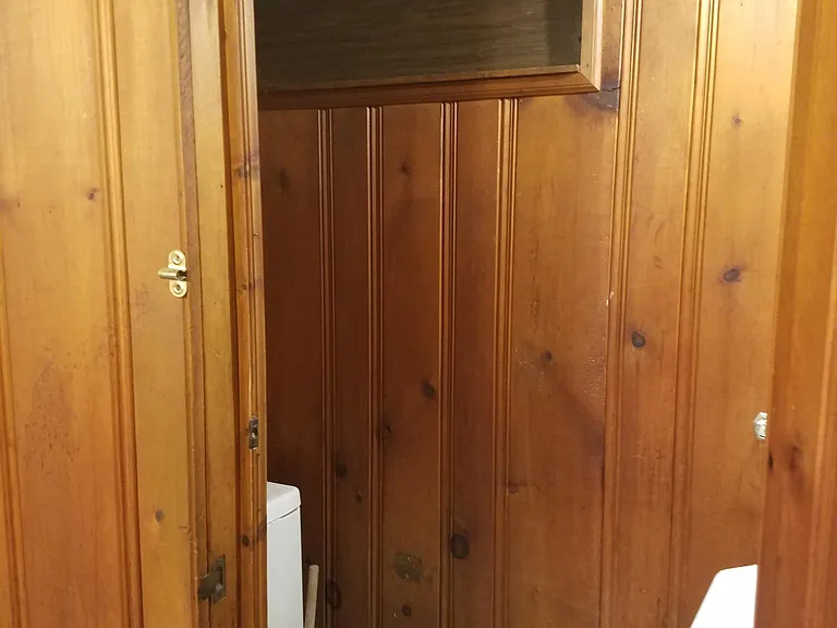1378 Westbury Dr — Photo 18