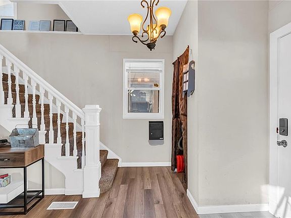 4th image of 428 Askew Ave