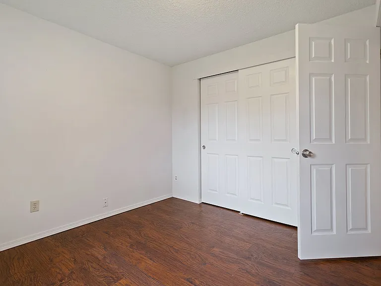 5240 SE 63rd Ave — Photo 9