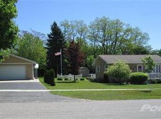 2105 Vine St, Manistee, MI 49660