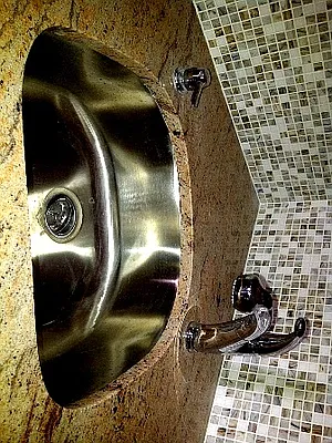 Rented by Tran Real Estate Inc. | media 36