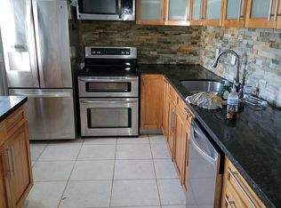 1701 NE 191st St #A104, Miami, FL 33179