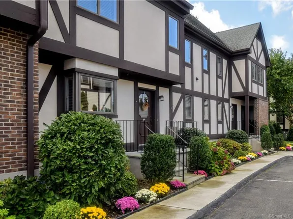 668 Glenbrook Rd Unit 7, Stamford, CT 06906