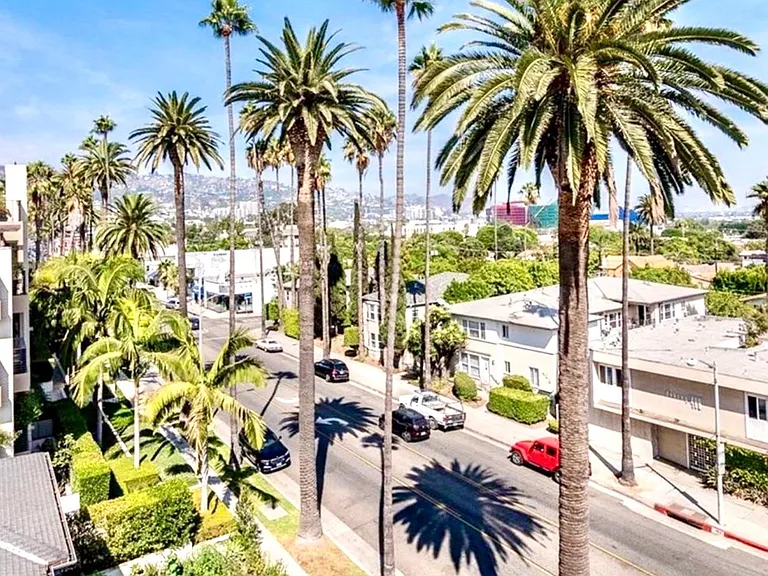 439 N Doheny Dr #107 — Photo 15