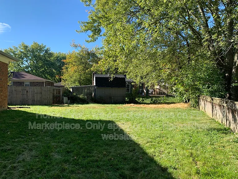 11225 Moores Cir — Photo 25