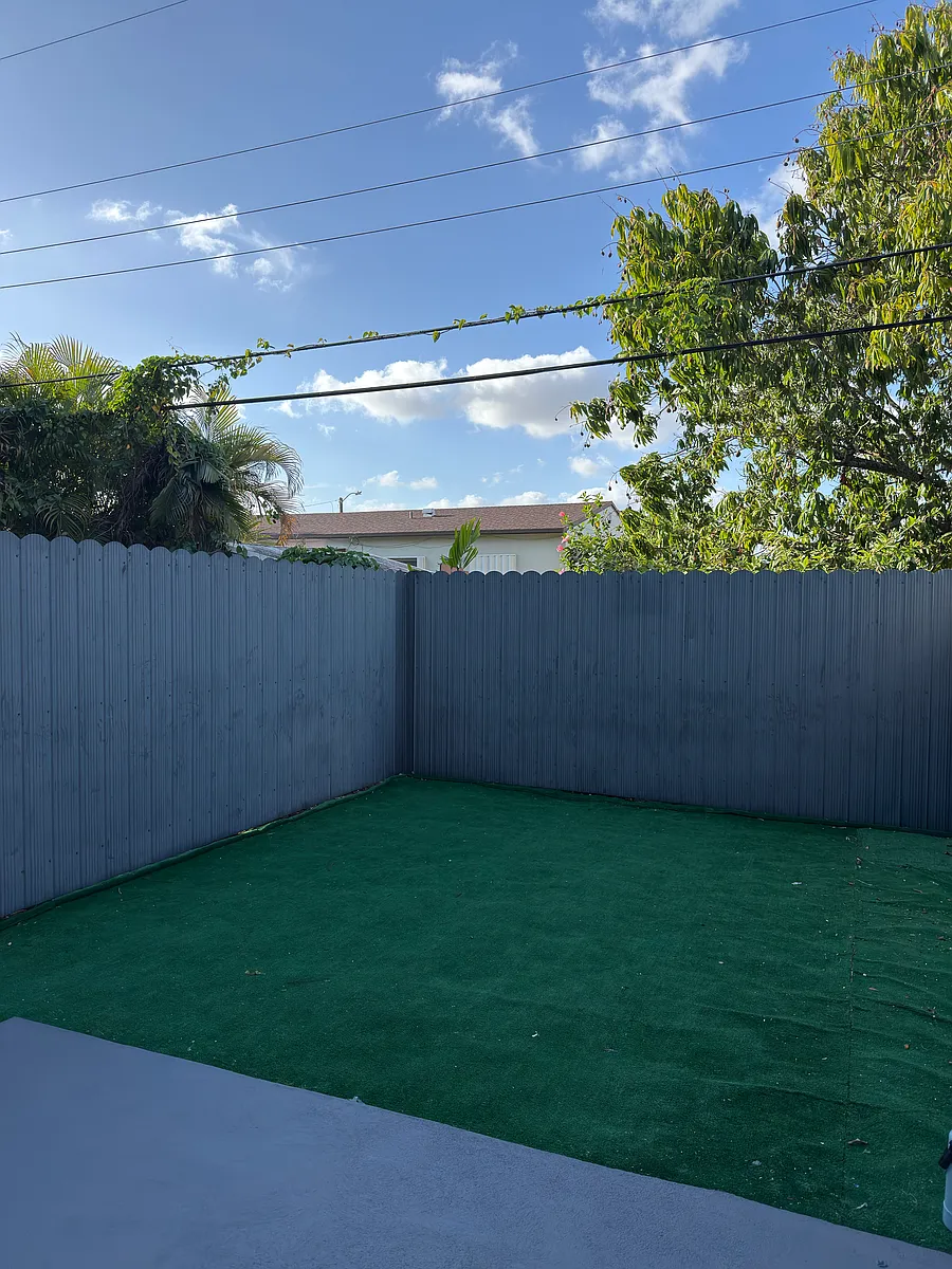 Patio - 325 W 60th St