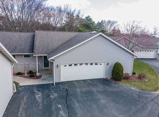 319 N Golf Course Rd, Reedsburg, WI 53959