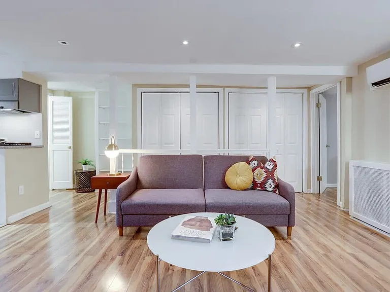 113 C St SE #1 — Photo 7
