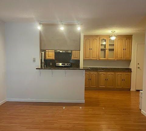 2nd image of 377 Mandarin Dr APT 109