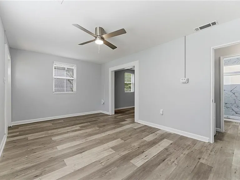 1307 Elizabeth Ave SW — Photo 6
