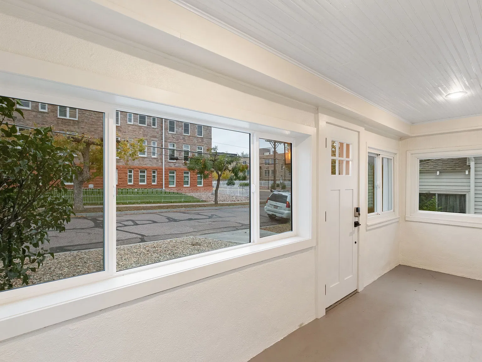 2 bed, 1080 sqft, $2,100 — Photo 4