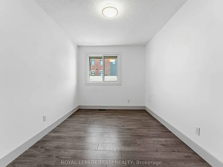 204 Donald St #2 — Photo 30