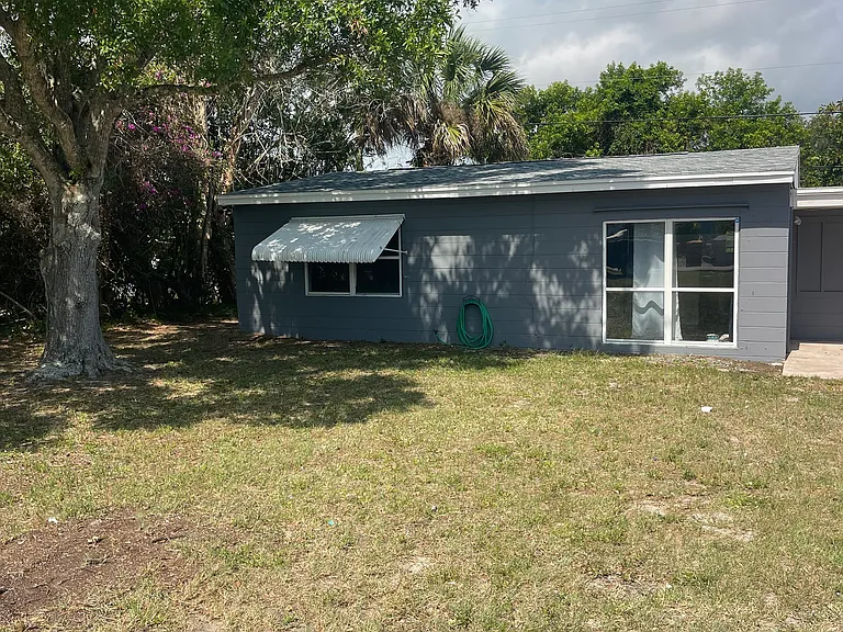 291 6th Dr SW — Photo 10