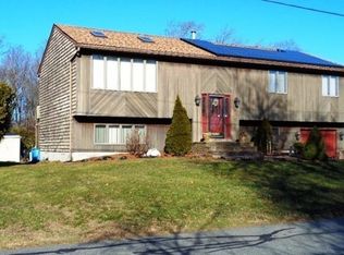 71 Holland St, Dartmouth, MA 02748