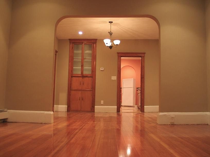 1st image of 7 Saint Clair St #1