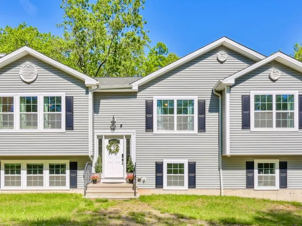 2 Red Fox Run, Wolcott, CT 06716