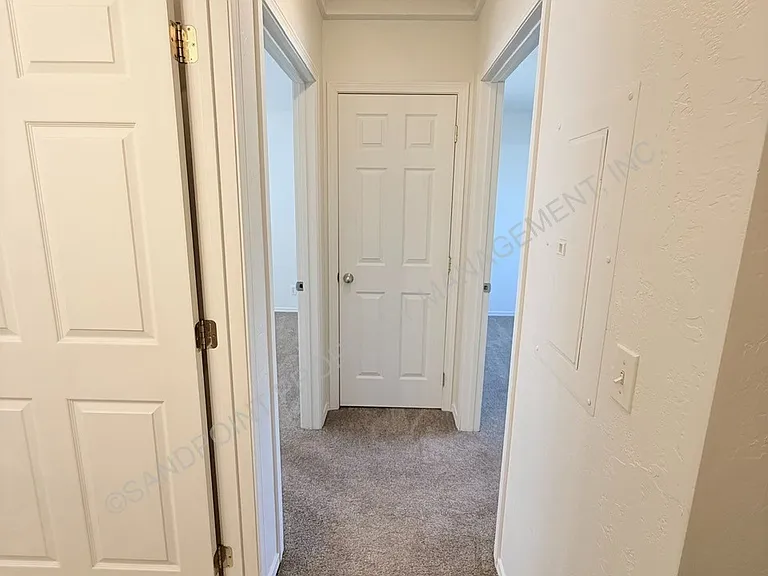 327 Olive St #C — Photo 17