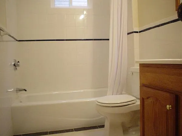 6 Webley St #2 — Photo 1