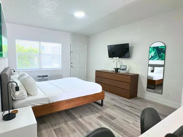 421 Sunset Dr APT 3, Pompano Beach, FL 33062