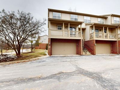 2890 Barclay Way, Ann Arbor, MI, 48105