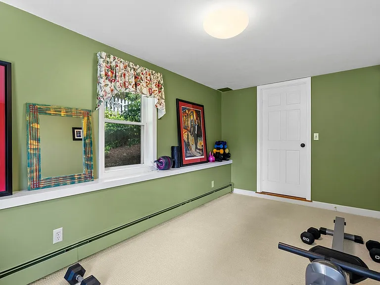 197 Hillside Ave — Photo 16