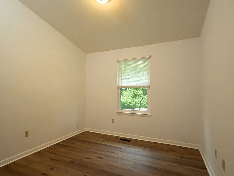 8 Upman Ct — Photo 10
