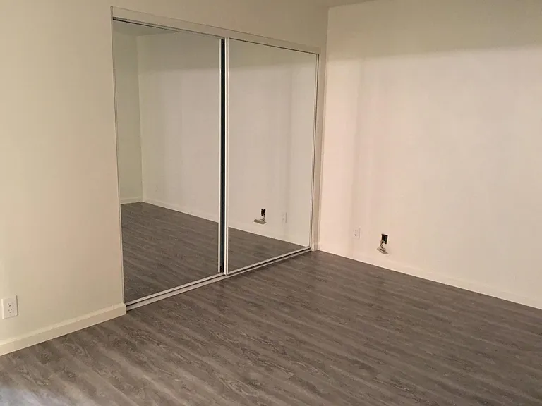 14615 Burbank Blvd #201 — Photo 21