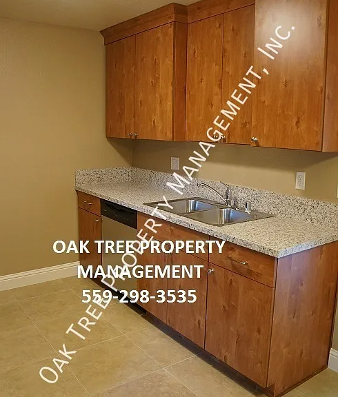 744 Woodworth Ave #A — Photo 6
