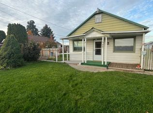 581 W Wapato Rd, Wapato, WA 98951