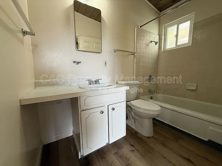 54 Shasta Way — Photo 6