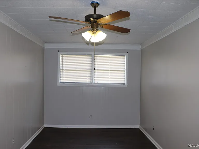 2781 Ashley Ave — Photo 7