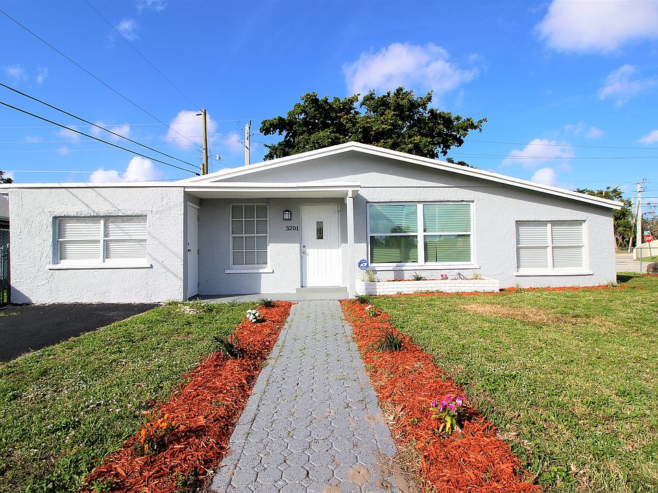 1st image of 3201 NW 18th Pl