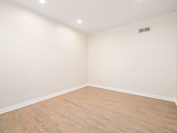 5th image of 7200 Fernridge Dr