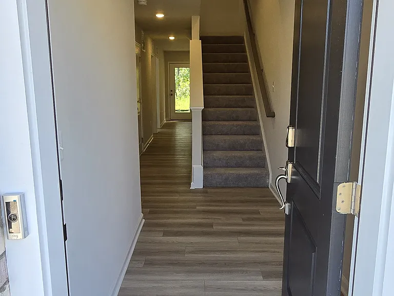 16001 Abelson Way — Photo 4