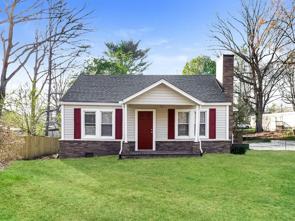 177 Half Circle Ln, Hendersonville, NC 28791