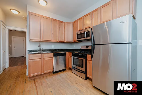 2324 W Thomas St #2R Photo 1