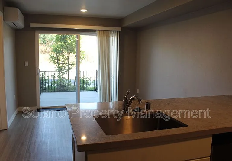 2401 Broadway St #107 — Photo 17